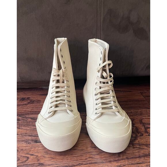 $895 NIB Bottega Veneta Beige Canvas Combat Boots Size 42(9)